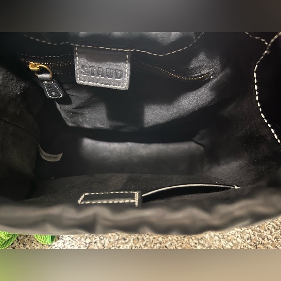 STAUD Alec Black Leather Drawstring Bucket Bag Contrast Stitching New Condition - Picture 5 of 9